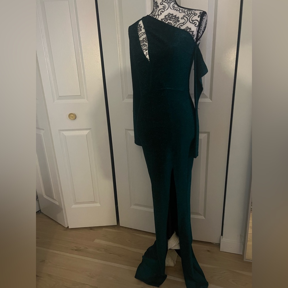 Green One Shoulder Sleeveless Gown for Cocktail